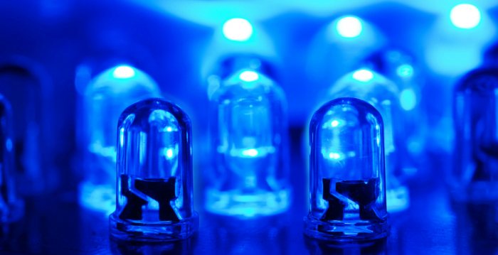 2014 諾貝爾物理學獎頒給藍光 LED 發明人