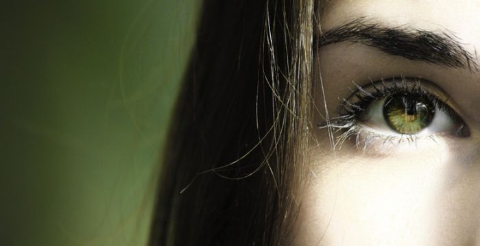 Cyanobacteria perceive light the way human eyes do