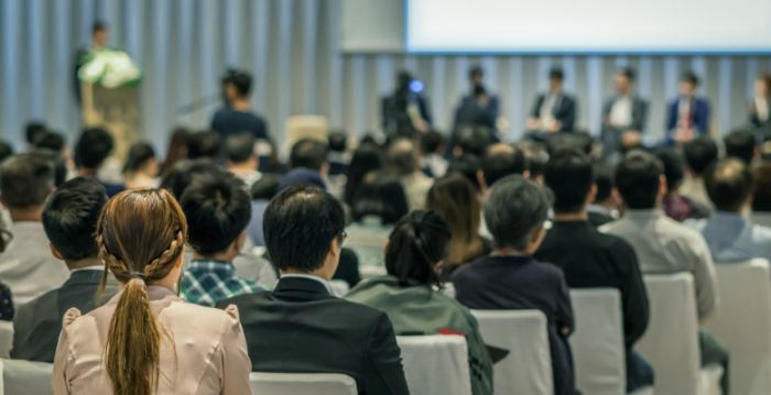 為何參加科研會議？